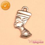 Ezüstszínű Nofertiti királyné fém fityegő
